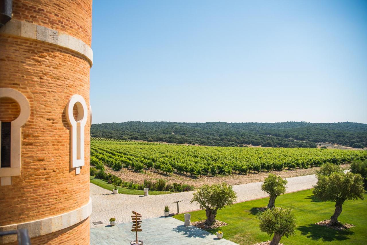 טורו Castillo De Monte La Reina Posada Real & Bodega מראה חיצוני תמונה